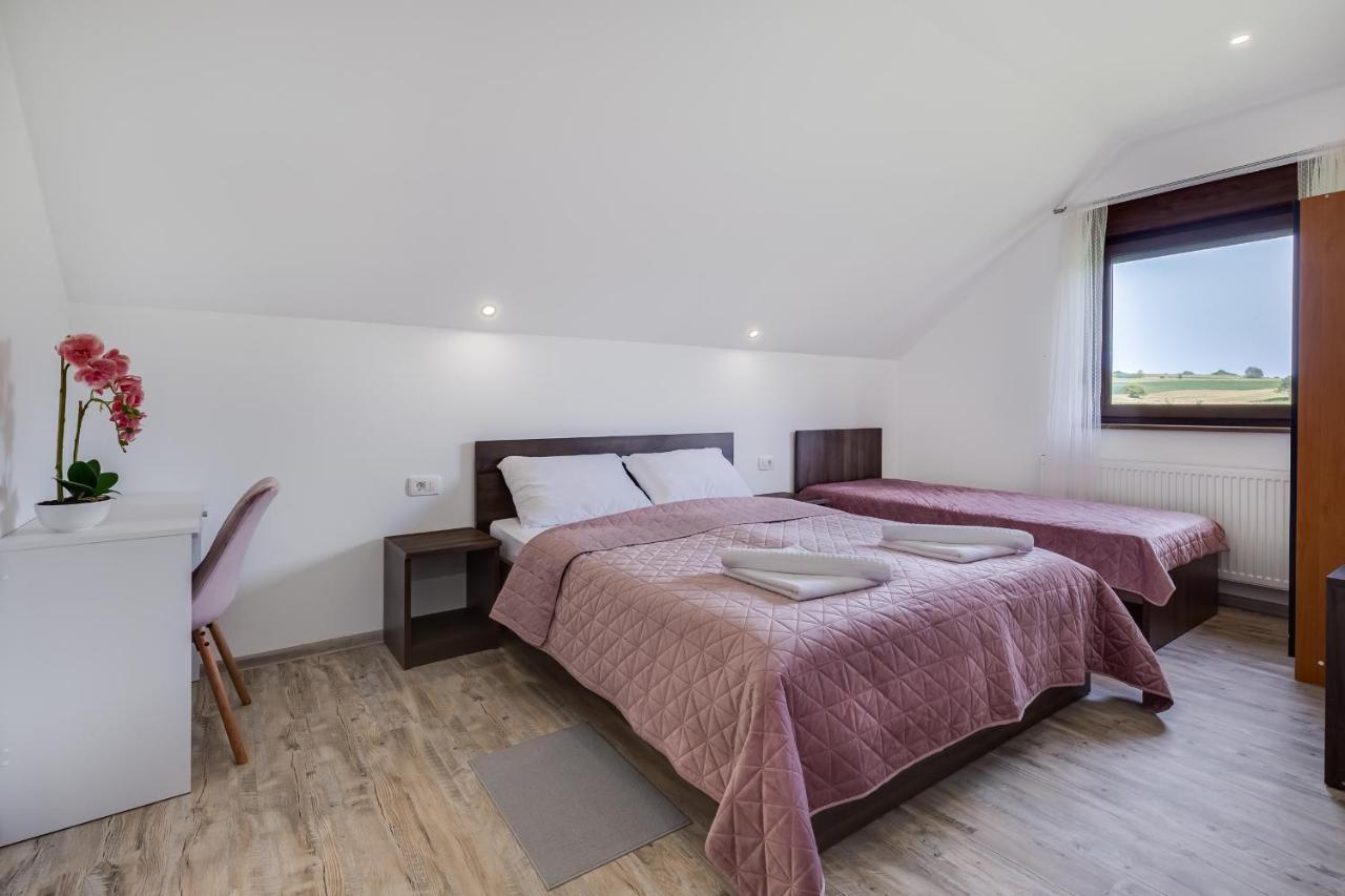 Deluxe Apartment With Jacuzzi - Patar Rakovica Exterior photo